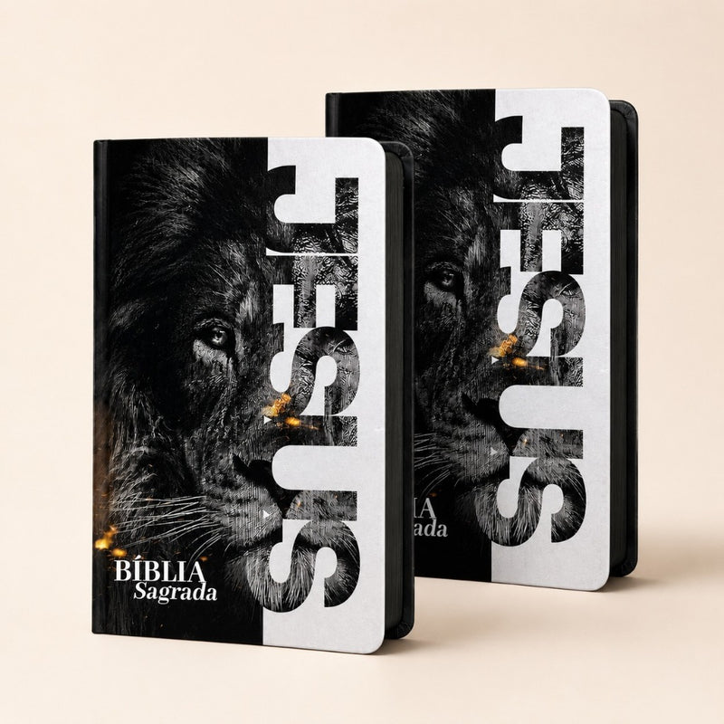 Kit 2 Bíblias Evangélicas Leão Jesus Letra Gigante Capa Dura Com Harpa E Índice Arc