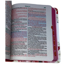 Bíblia Arranjo Flores Letra Grande Capa Dura Com Harpa e Índice Feminina Arc