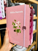 Bíblia Sagrada Letra Hipergigante PPM Capa Dura Flor Rosa Feminina Com Harpa e Abas Adesivas ARC