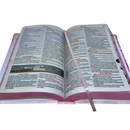 Bíblia Capa Dura Com Elástico Rosa E Medalhão Letra Gigante Com Harpa - Seja Forte + Índice