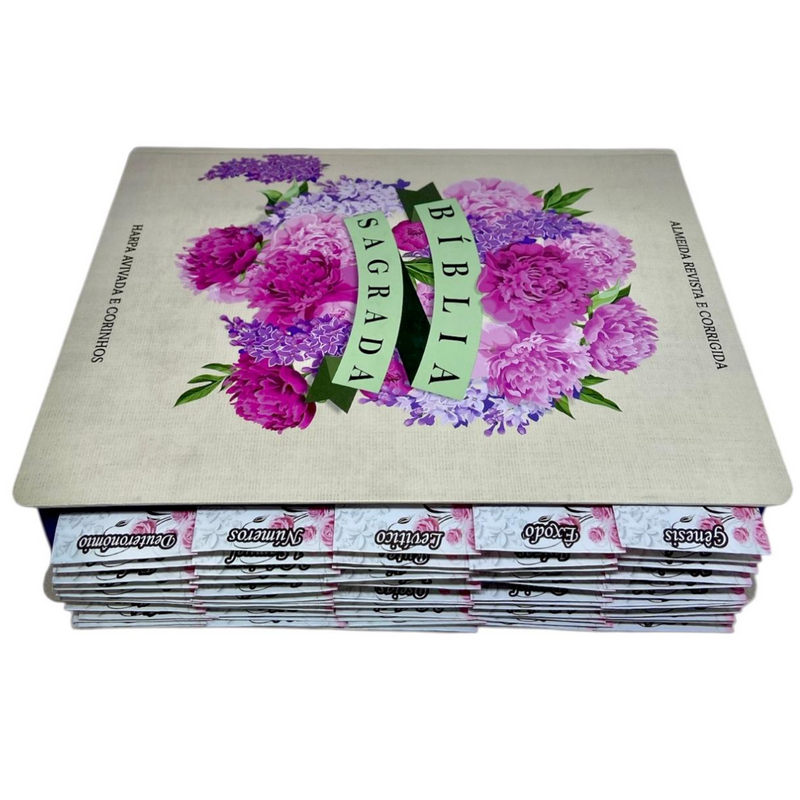 Bíblia Arranjo Floral Roxa Letra Jumbo Capa Dura Com Harpa e Aba Feminina Arc