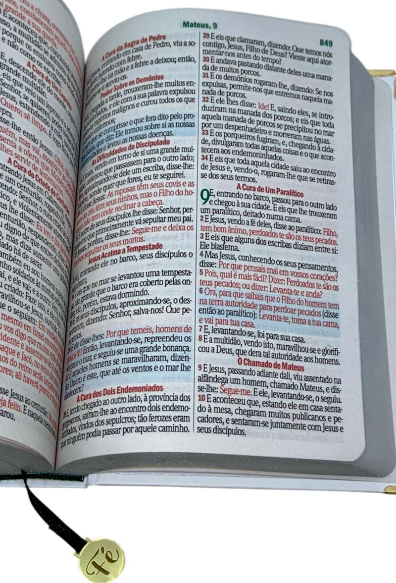 Bíblia Sagrada Letra Hipergigante PPM Capa Dura Ramos Branca Feminina Com Harpa ARC