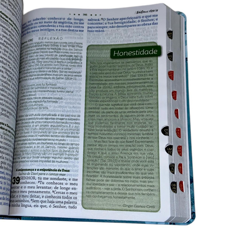 Bíblia De Estudo Mulher de Deus Aqua Letra Hipergigante Capa Flexível Com Harpa e Índice Arc