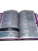 Kit 2 Bíblias Femininas Sagradas Capa Dura Letra Gigante e Hipergigante Harpa ARC Flor Rosa e Seja Forte Preta