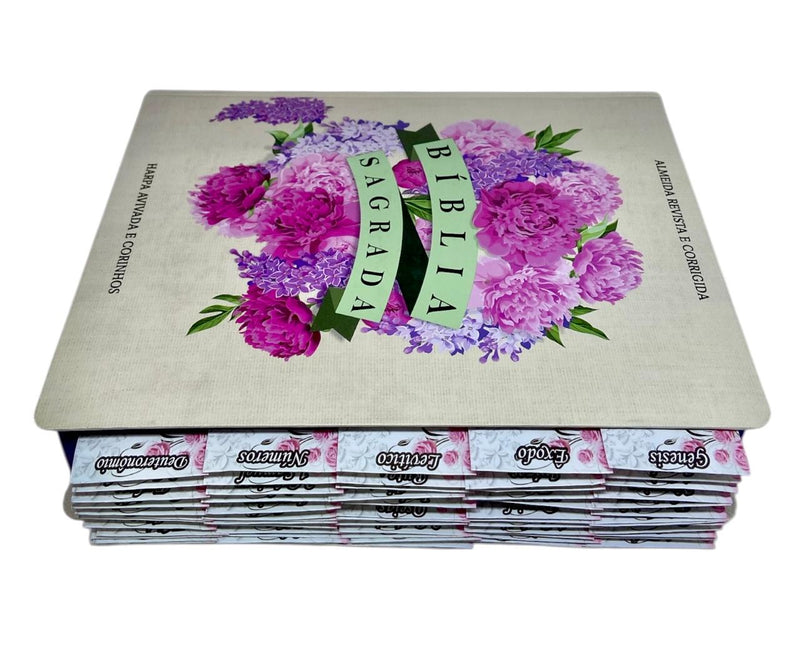 Bíblia Sagrada Letra Jumbo Capa Dura Com Harpa ARC Arranjo Floral Com Capa Protetora e Abas Adesivas