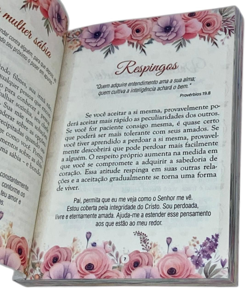 Livro Devocional Aquietai-Vos 3 Minutos De Sabedoria Para Mulheres Capa Brochura
