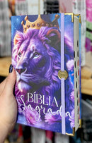 Bíblia Feminina Capa Semiflexivel Com Elástico Roxo e Medalhão Dourado Letra Gigante Com Índice - Amor eterno