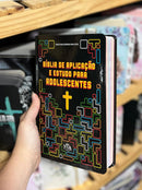 Bíblia Cristã de Aplicação e Estudo para Adolescentes Tetris Nva Capa Dura Full Color Interativa