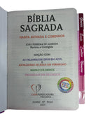 Bíblia Capa Dura Com Elástico Rosa E Medalhão Letra Gigante Com Harpa - Escolhida por Deus E Aba Feminina