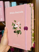 Bíblia Sagrada Letra Hipergigante PPM Capa Dura Flor Rosa Feminina Com Elástico Harpa ARC e Índice
