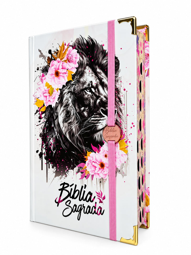 Bíblia Capa Dura Com Elástico Rosa E Medalhão Letra Gigante Com Harpa - Leão Flores Rosa E Índice