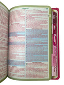 Bíblia Cor Pink PPM Letra Gigante com Abas Feminina Capa Semi Flexível Com Harpa  Arc