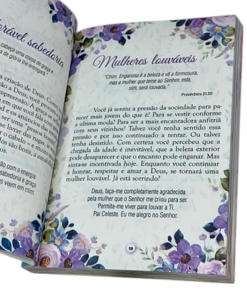 Livro Devocional  Tudo Posso 3 Minutos De Sabedoria Para Mulheres Capa Brochura