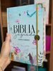 Bíblia Feminina Evangélica C/ Elástico Divisória e Harpa ARC Jardim Secreto Azul Capa Dura Letra Hipergigante