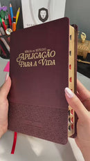 Bíblia de Estudo Aplicação Para a Vida Bordô ARC Letra Gigante Com Índice Full Color com Mapas Coloridos