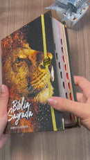 Bíblia Sagrada Letra Hipergigante PPM Capa Dura Levantado por Deus Com Índice Harpa Elástico e ARC