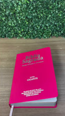 Bíblia Feminina Pink Letra Gigante Capa Semi Flexível Com Harpa e Índice Colorida Arc