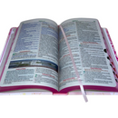 Bíblia Leão Seja Forte e Corajosa Cor Branca Letra Gigante Capa Dura Com Harpa E Índice Feminina Arc